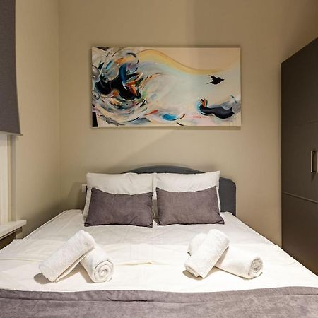 شقة Mesmerizing Flat With Bosphorus View In Beyoglu اسطنبول المظهر الخارجي الصورة