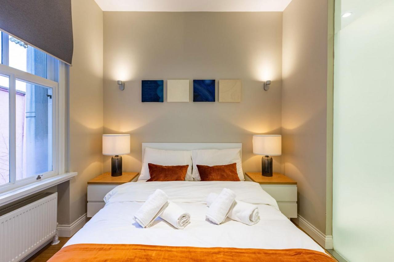 شقة Mesmerizing Flat With Bosphorus View In Beyoglu اسطنبول المظهر الخارجي الصورة