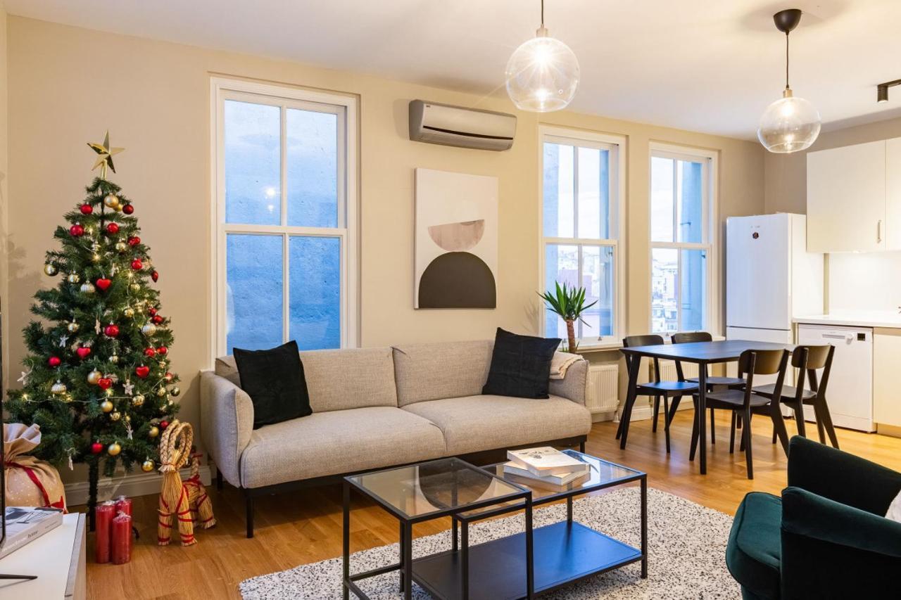 شقة Mesmerizing Flat With Bosphorus View In Beyoglu اسطنبول المظهر الخارجي الصورة