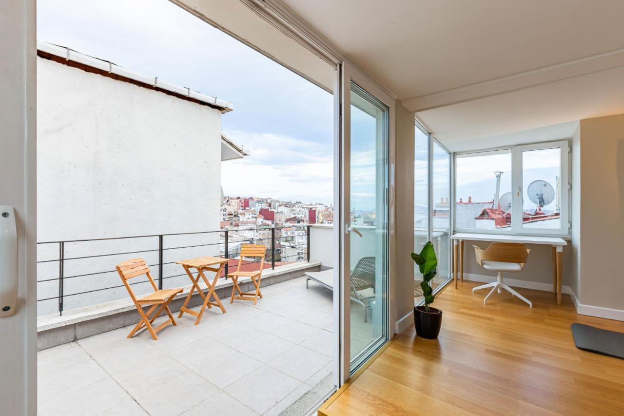 شقة Mesmerizing Flat With Bosphorus View In Beyoglu اسطنبول المظهر الخارجي الصورة
